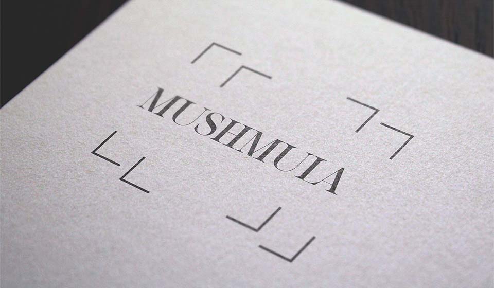 Mushmula, znak i logotip, rad polaznika Sabina Teparić